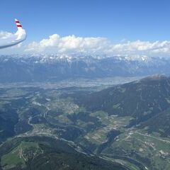 Flugwegposition um 14:15:36: Aufgenommen in der Nähe von Gemeinde Navis, Navis, Österreich in 3147 Meter